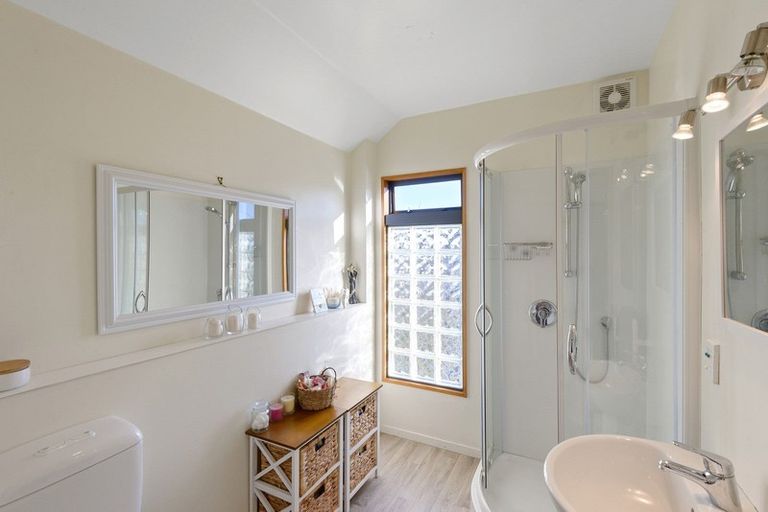 Photo of property in 2/3 Melrose Street, Christchurch Central, Christchurch, 8013