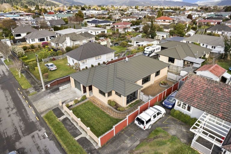 Photo of property in 12 Massey Street, Elderslea, Upper Hutt, 5018
