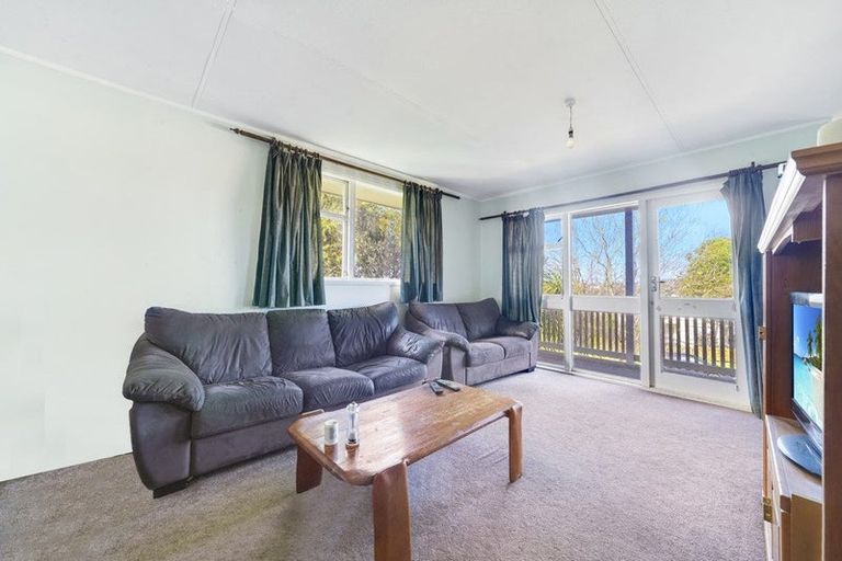 Photo of property in 28 Glenbervie Crescent, Massey, Auckland, 0614