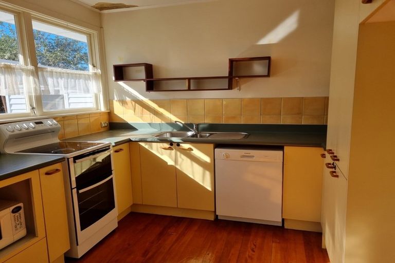 Photo of property in 9 Branscombe Street, Johnsonville, Wellington, 6037