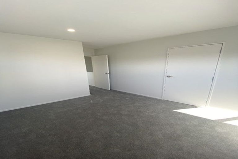 Photo of property in 1/39 Renata Crescent, Te Atatu Peninsula, Auckland, 0610