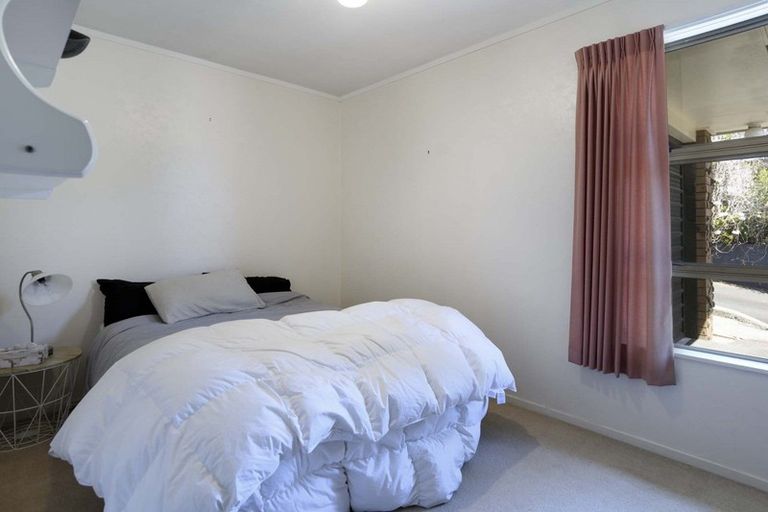 Photo of property in 2/230 Ngatai Road, Otumoetai, Tauranga, 3110