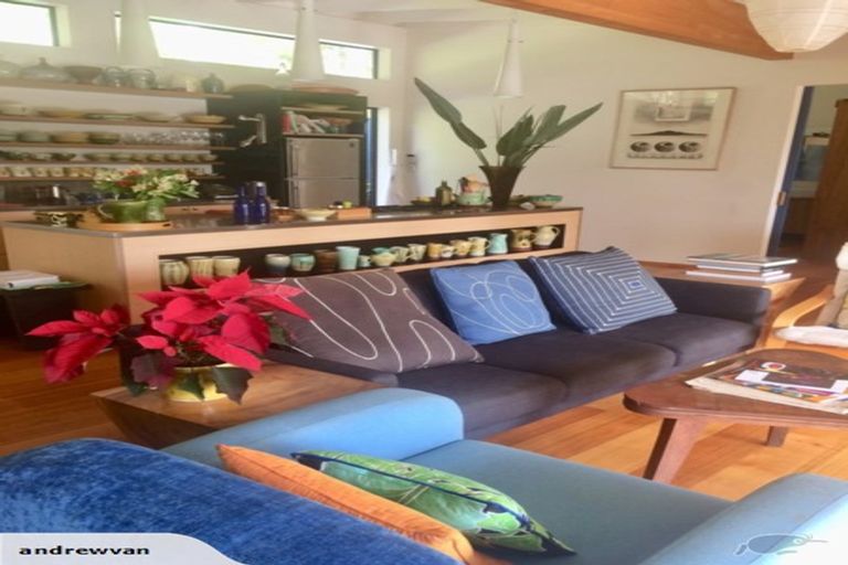 Photo of property in 709a South Titirangi Road, Titirangi, Auckland, 0604