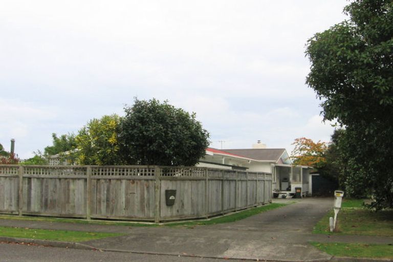 Photo of property in 14b Matai Street, Waikanae, 5036