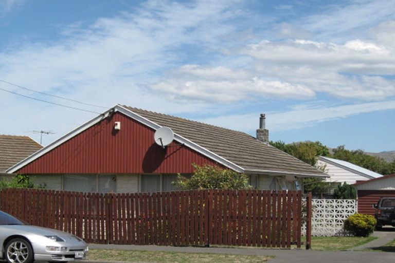 Photo of property in 4 Ruru Road, Linwood, Christchurch, 8062