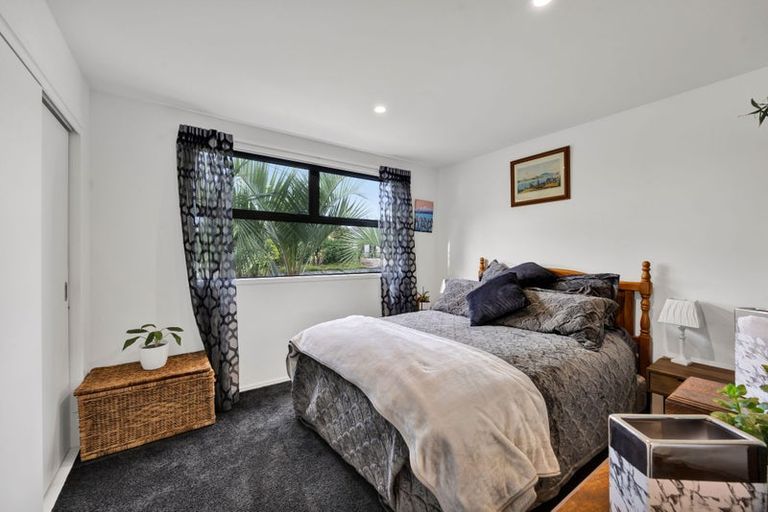 Photo of property in 23 Links Drive, Waiwhakaiho, New Plymouth, 4312