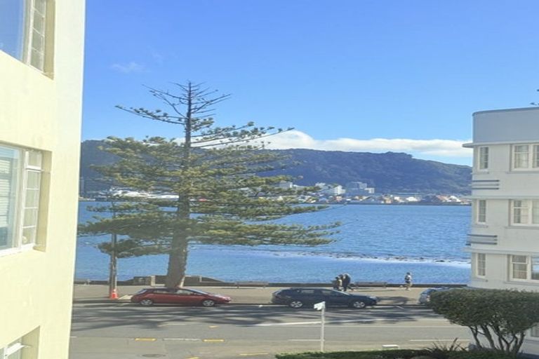 Photo of property in Wharenui Apartments, 274 Oriental Parade, Oriental Bay, Wellington, 6011