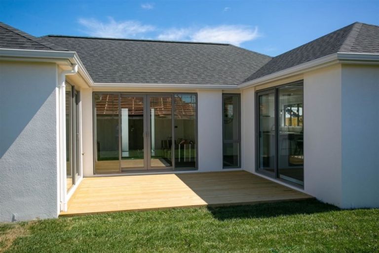 Photo of property in 20 Rose Leigh Drive, Cambridge, 3434