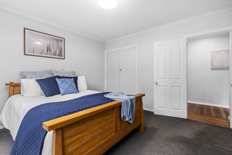 Photo of property in 5 Tui Terrace, Tawa, Wellington, 5028