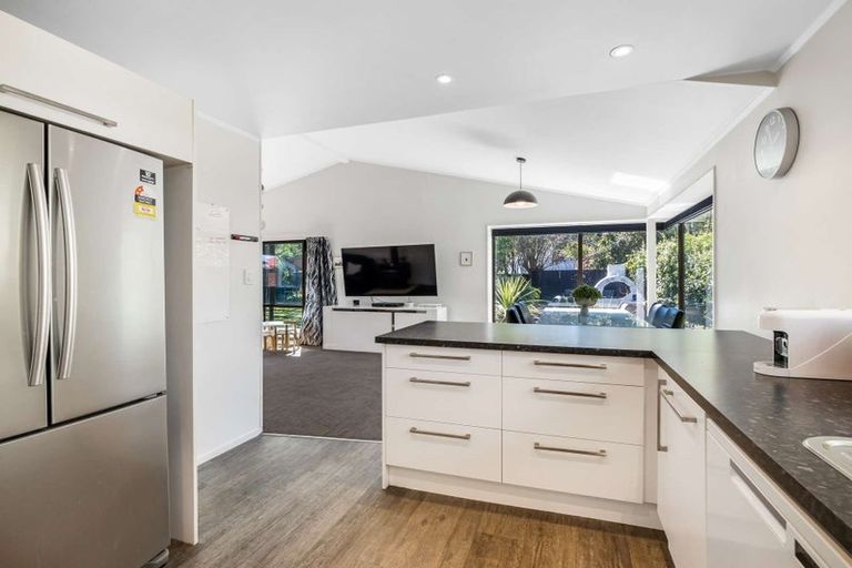 Photo of property in 9 Ludlow Place, Parklands, Christchurch, 8083