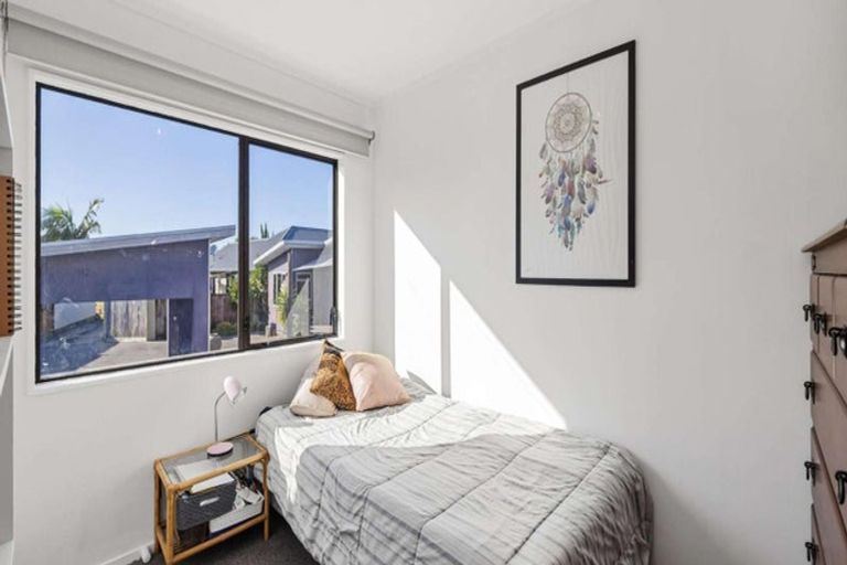 Photo of property in 2/56 Heron Avenue East, Matua, Tauranga, 3110