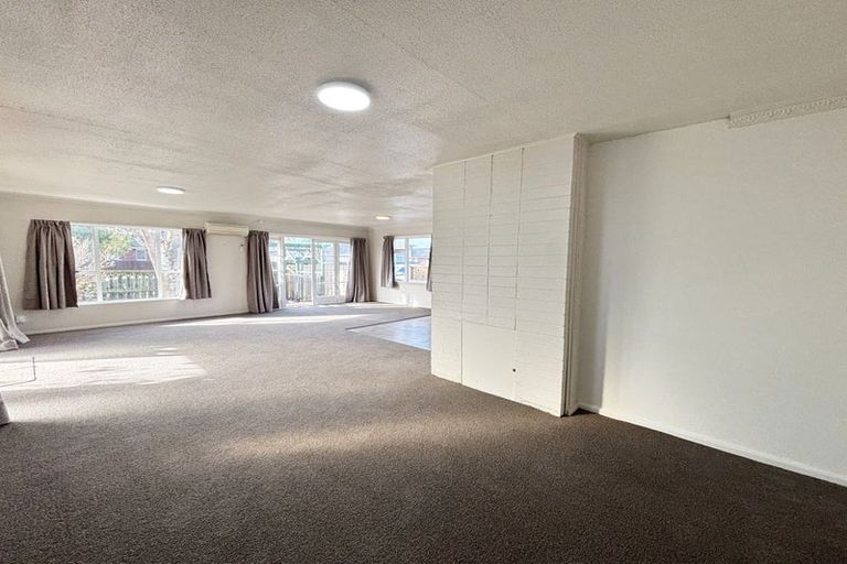 Photo of property in 22 Charlcott Street, Burnside, Christchurch, 8053