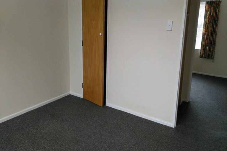 Photo of property in 7a Lincoln Grove, Wainuiomata, Lower Hutt, 5014