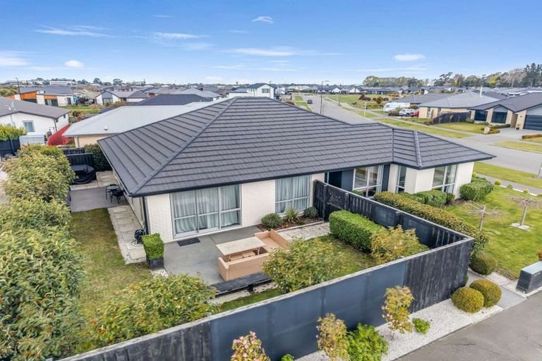 Photo of property in 75 Aviemore Drive, Marshland, Christchurch, 8083