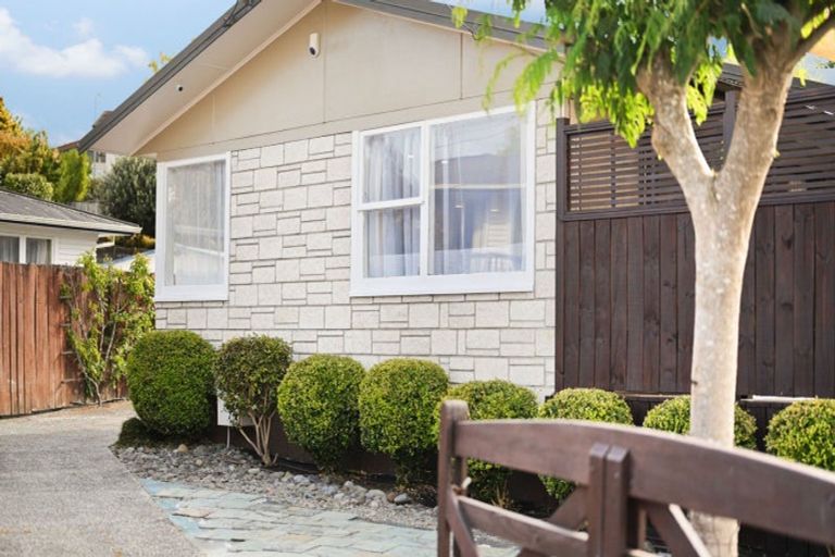 Photo of property in 27 Manapouri Place, Glenview, Hamilton, 3206