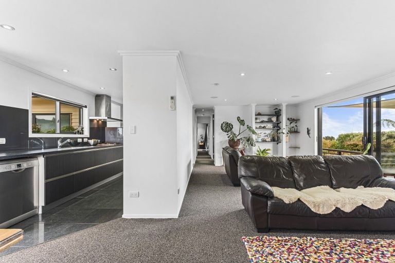 Photo of property in 37 Upper Pitone Road, Pitone, New Plymouth, 4374