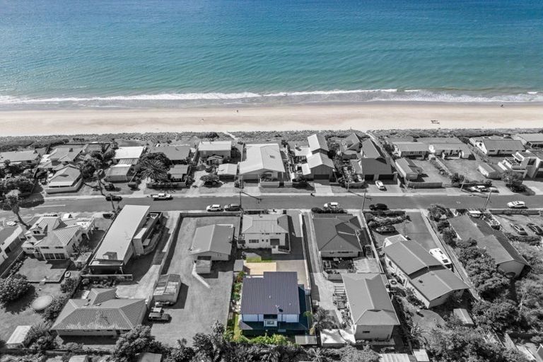 Photo of property in 22a Karewa Parade, Papamoa Beach, Papamoa, 3118