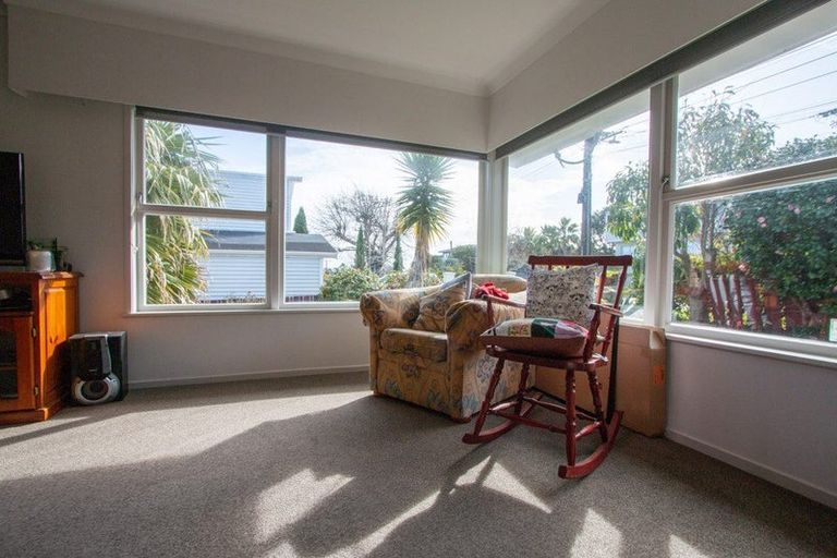 Photo of property in 1/12 Walter Street, Hauraki, Auckland, 0622