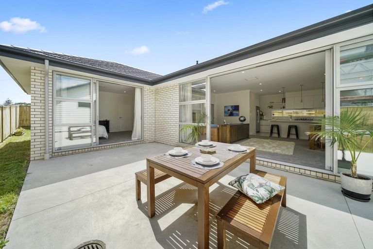 Photo of property in 57 Hayfield Way, Karaka, Papakura, 2113