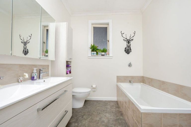 Photo of property in 180 Tipapakuku Road, Dannevirke, 4930