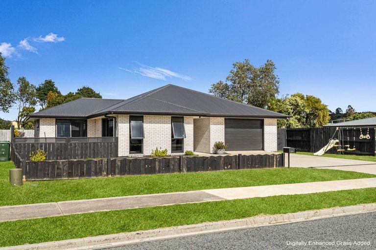Photo of property in 24 Tiwhatiwha Crescent, Kawerau, 3127