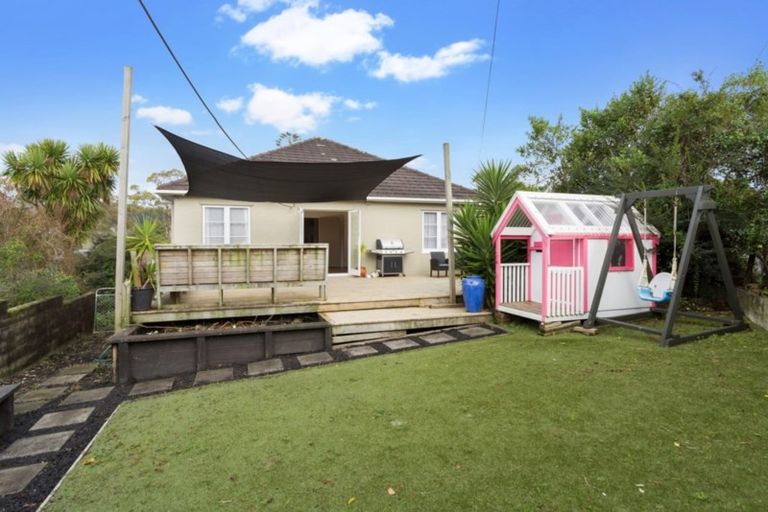 Photo of property in 6 Glengarry Road, Glen Eden, Auckland, 0602