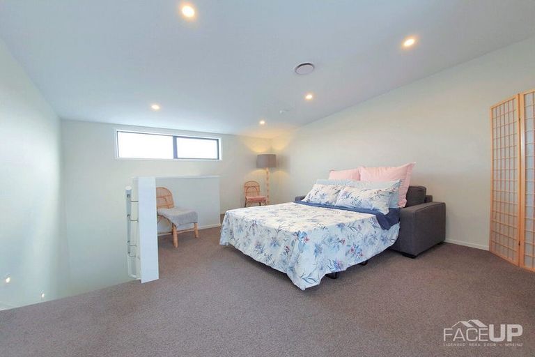 Photo of property in 196 Hobsonville Point Road, Hobsonville, Auckland, 0616