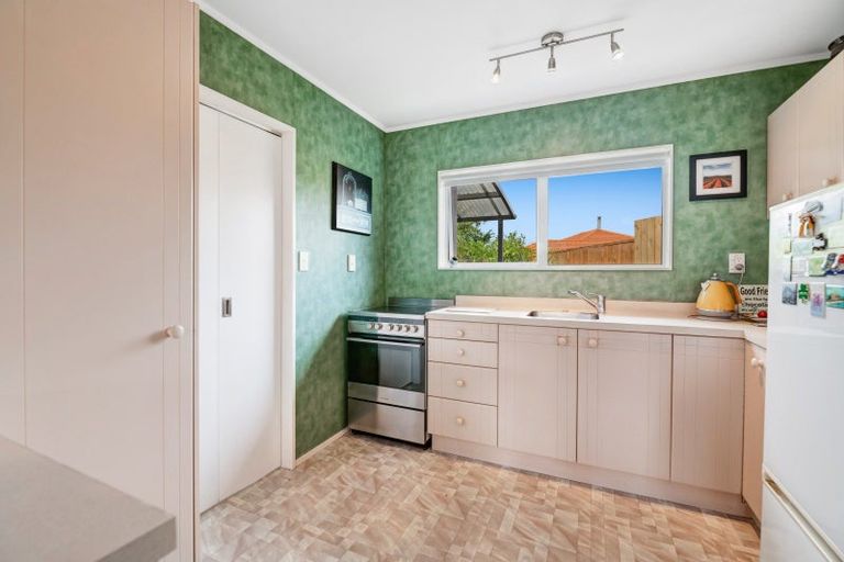 Photo of property in 96a Lakeside Drive, Orewa, 0931