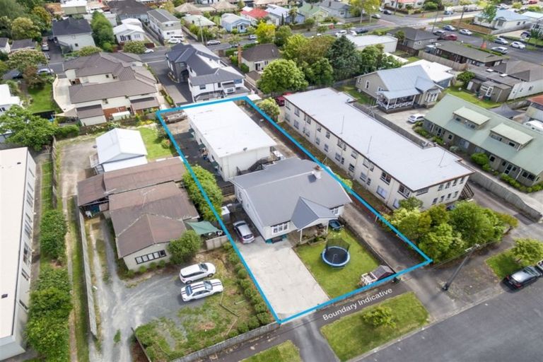 Photo of property in 9 Coates Street, Hamilton East, Hamilton, 3216