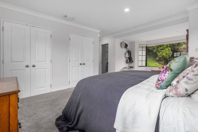 Photo of property in 25 Kilkelly Close, Tawa, Wellington, 5028