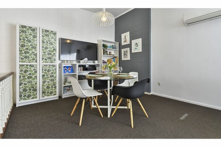 Photo of property in 4/66 Hillcrest Road, Papatoetoe, Auckland, 2025