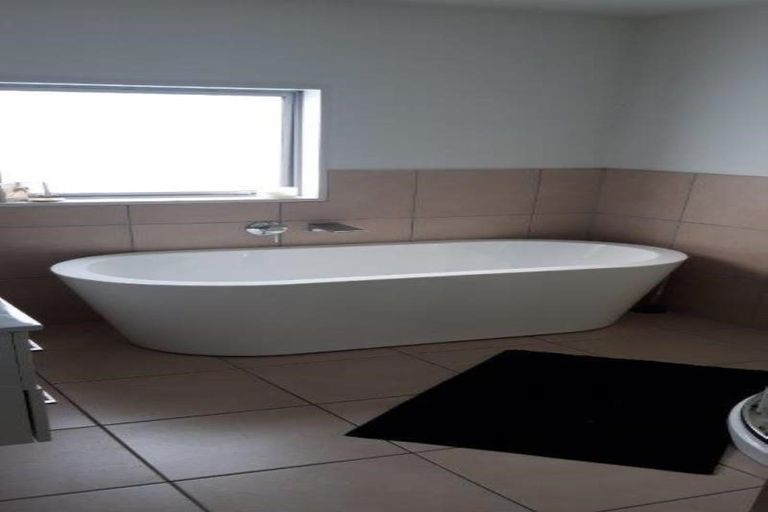 Photo of property in 3/670 Ferry Road, Woolston, Christchurch, 8023