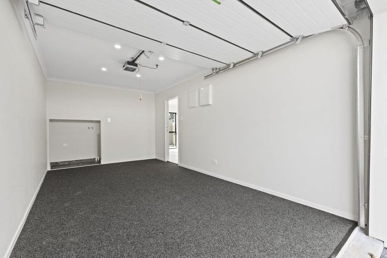 Photo of property in 543b Massey Road, Mangere, Auckland, 2022