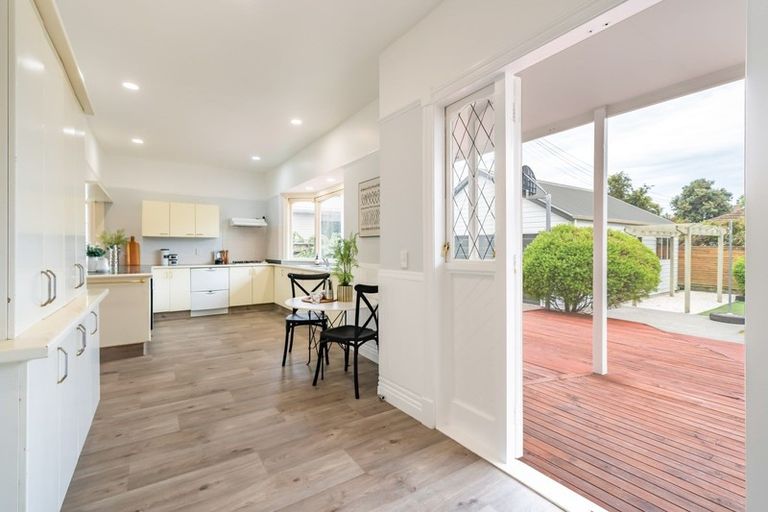 Photo of property in 15 Nile Street, Waterloo, Lower Hutt, 5011