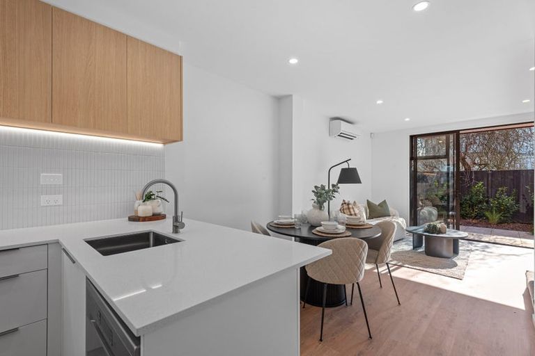 Photo of property in 5/13 Donald Place, St Albans, Christchurch, 8014