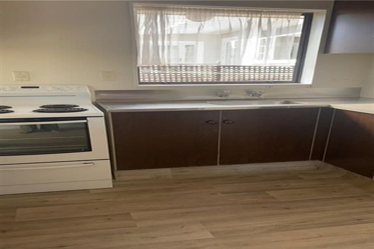 Photo of property in 1/39 Fulford Street, New Plymouth, 4310