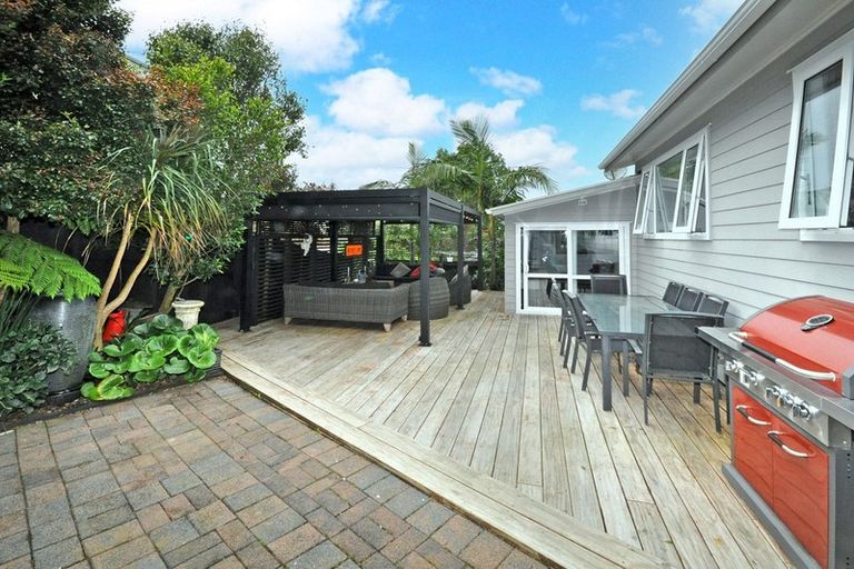 Photo of property in 136 Glamorgan Drive, Torbay, Auckland, 0630