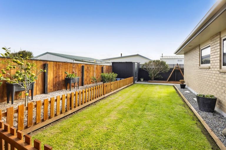 Photo of property in 17 Hira Street, Ohawe, Hawera, 4671