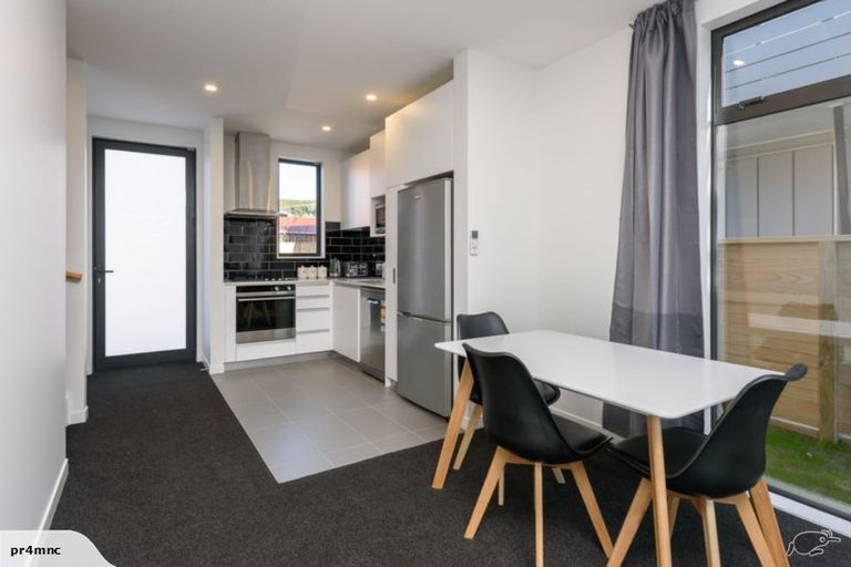 Photo of property in 74u6 Derwent Street, Island Bay, Wellington, 6023