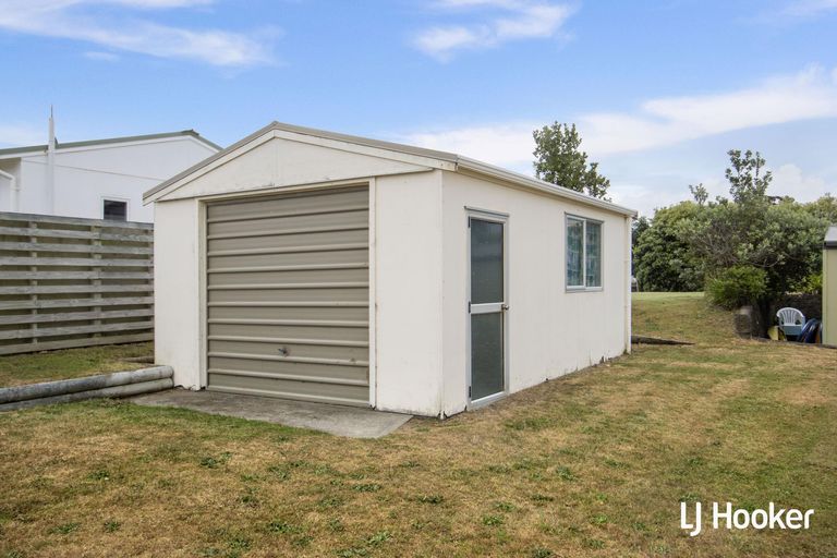 Photo of property in 70 Bway Road, Waihi Beach, 3611