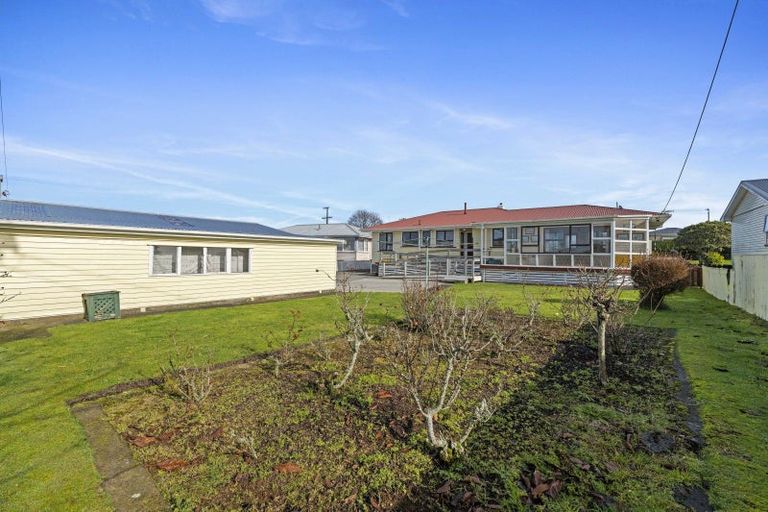 Photo of property in 82 High Street, Eltham, 4322