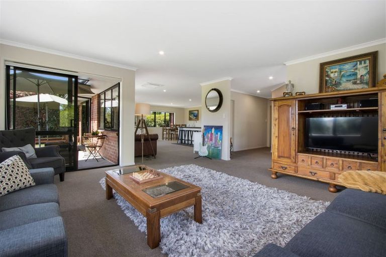 Photo of property in 48 Kayelene Place, Omokoroa, 3114