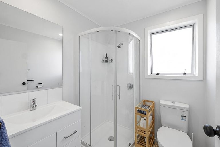 Photo of property in 27b Port View Crescent, Moturoa, New Plymouth, 4310