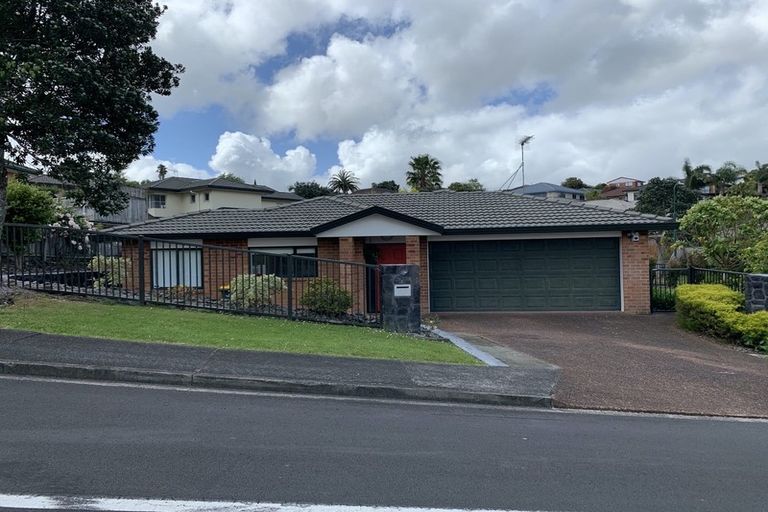Photo of property in 1 San Carlo Court, Henderson, Auckland, 0612
