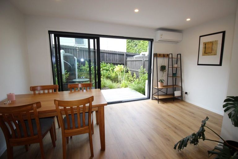 Photo of property in 1c Stott Avenue, Birkdale, Auckland, 0626