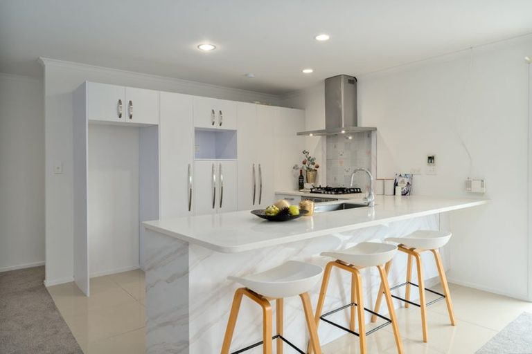 Photo of property in 4 Shiraz Place, Henderson, Auckland, 0612