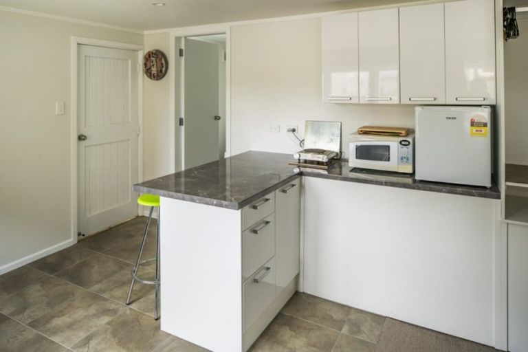 Photo of property in 4 Bell Street, Tawa, Wellington, 5028
