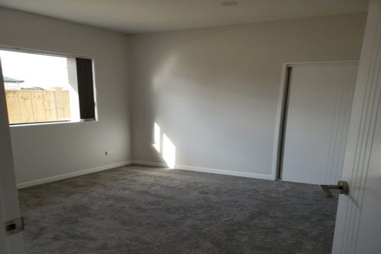 Photo of property in 28 Opoka Street, Takanini, 2110