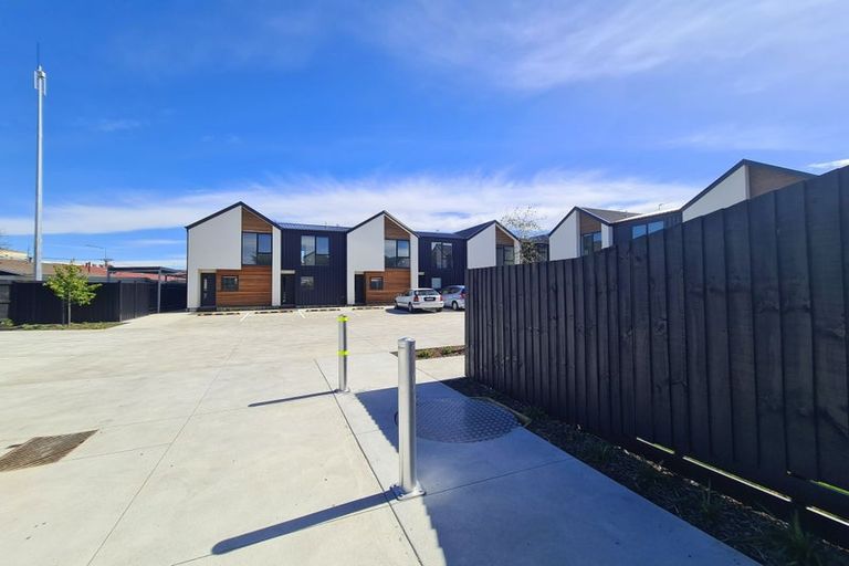 Photo of property in 3/27 New Brighton Road, Shirley, Christchurch, 8061