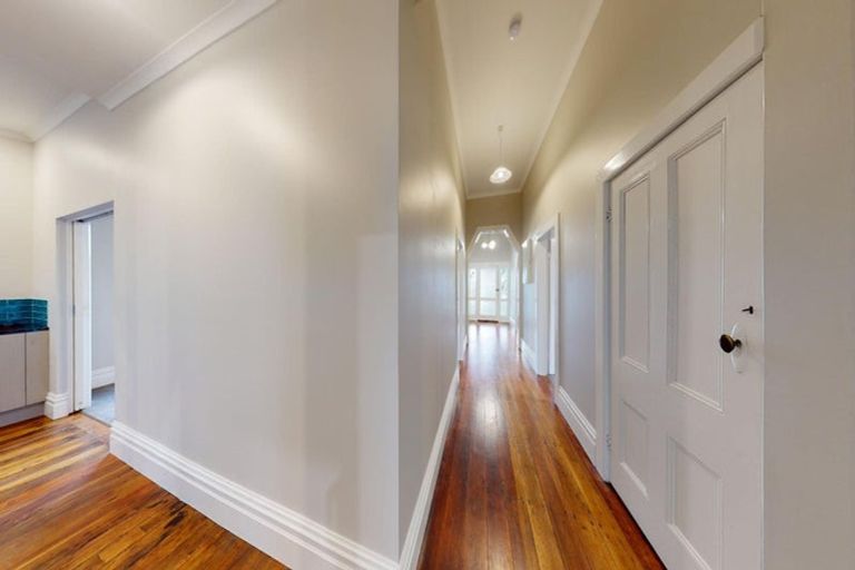 Photo of property in 45 Mount View Road, Bastia Hill, Whanganui, 4500